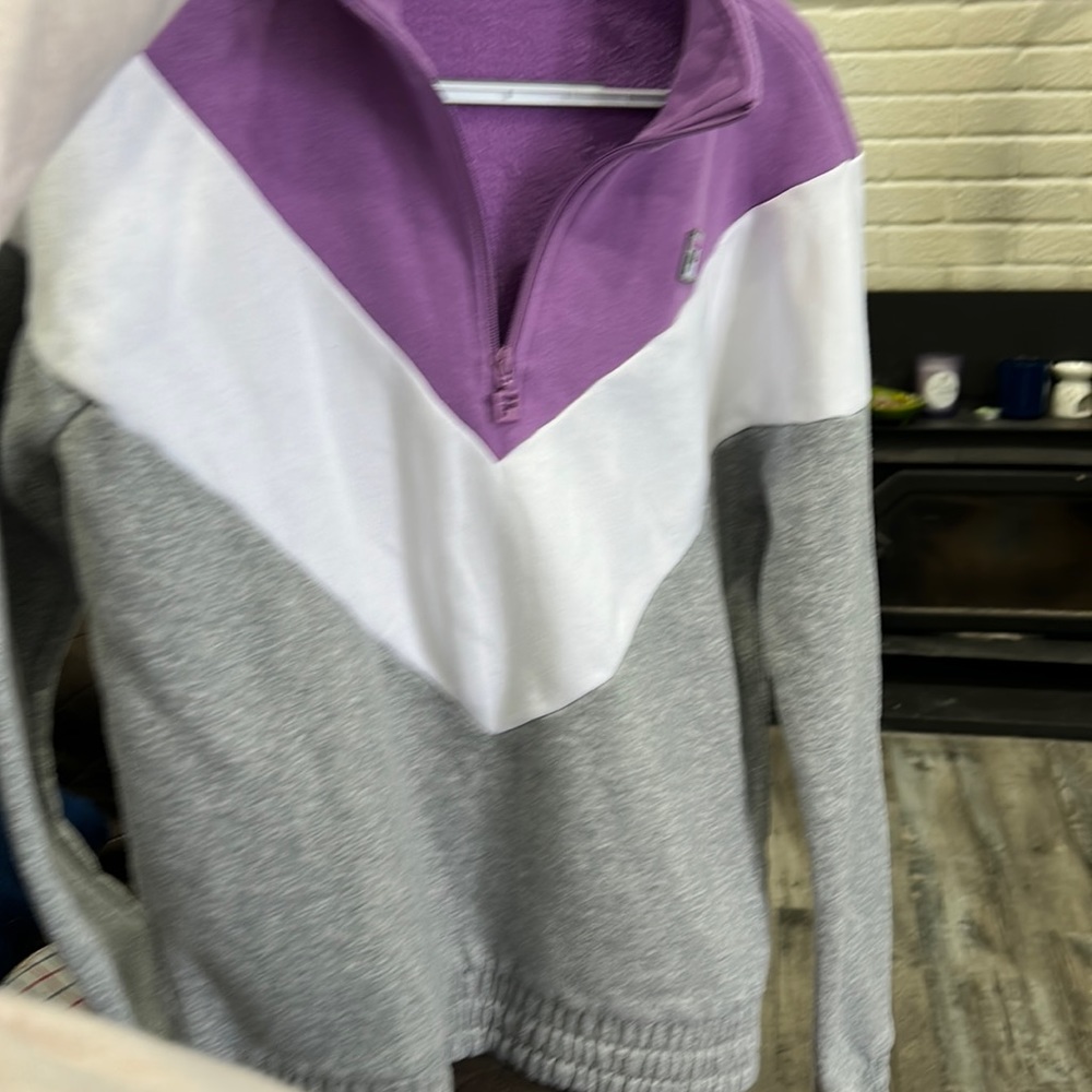 Fila sweat shirt